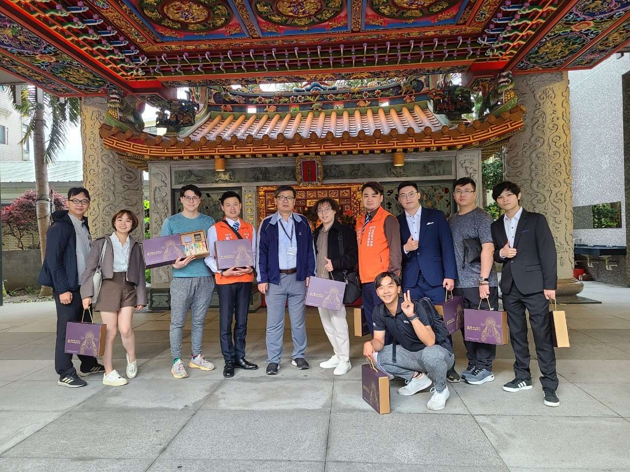 四月拜訪前會長